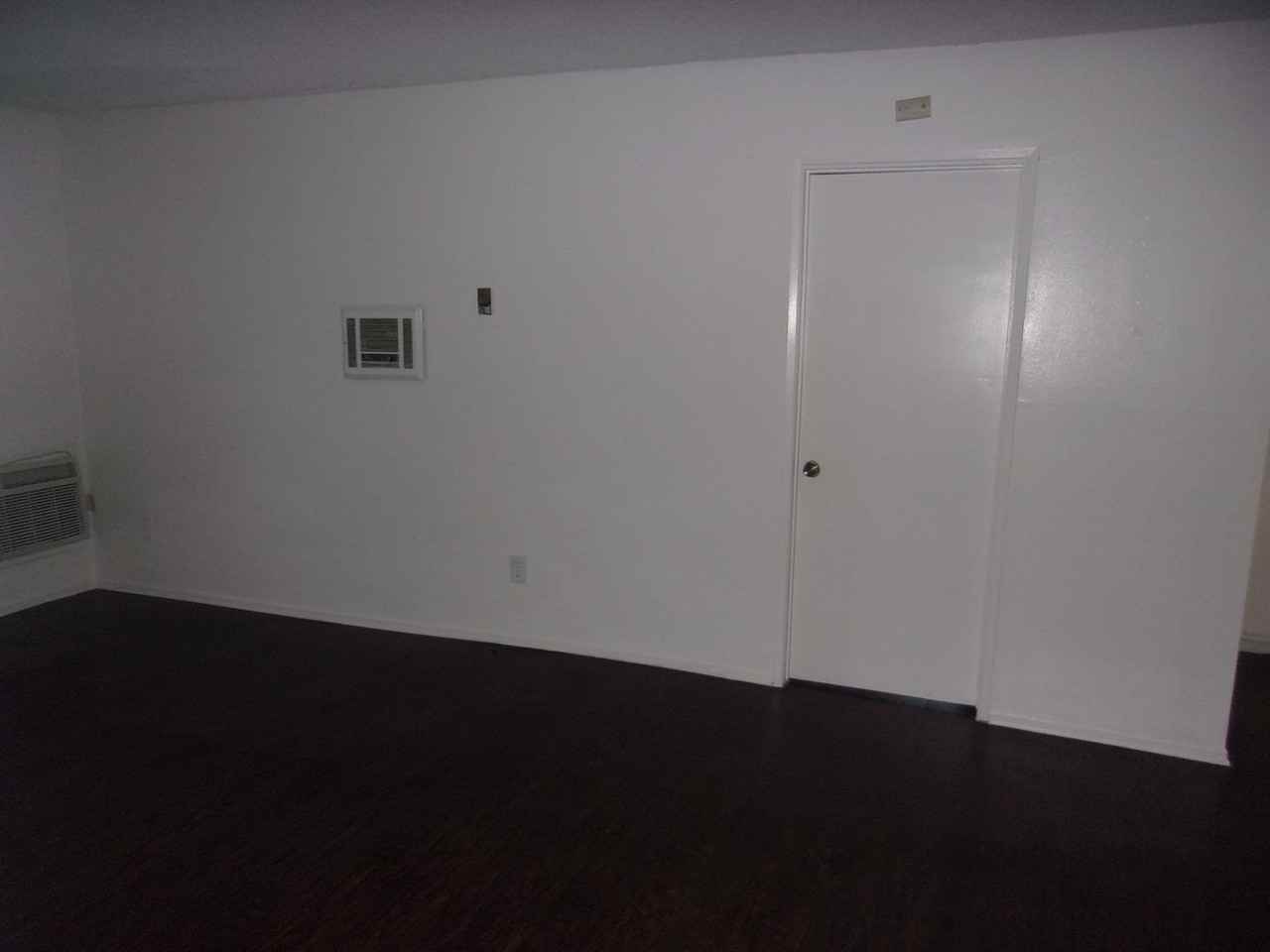 Grand - Photo 6 of 11