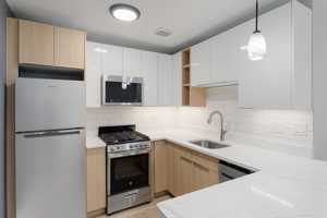 featured image of 5534 N Kenmore Ave