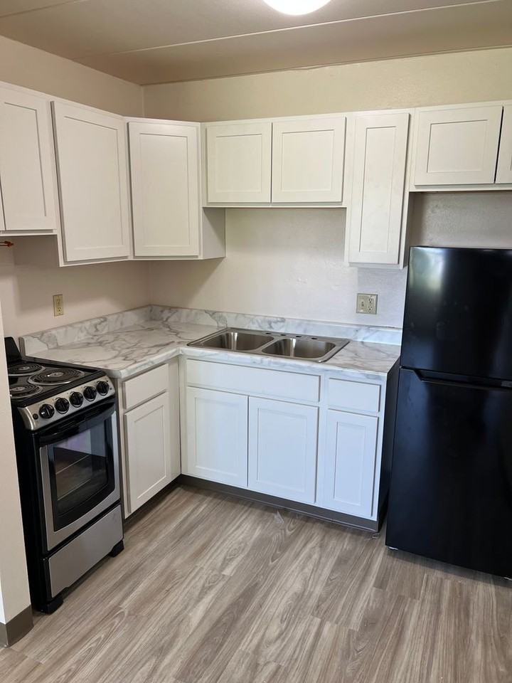 3807-40th St; 4013-39th Ave; 4017-39th Ave - Photo 2 of 14