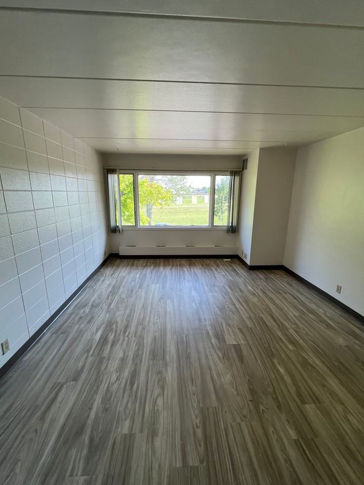 3807-40th St; 4013-39th Ave; 4017-39th Ave - Photo 4 of 14