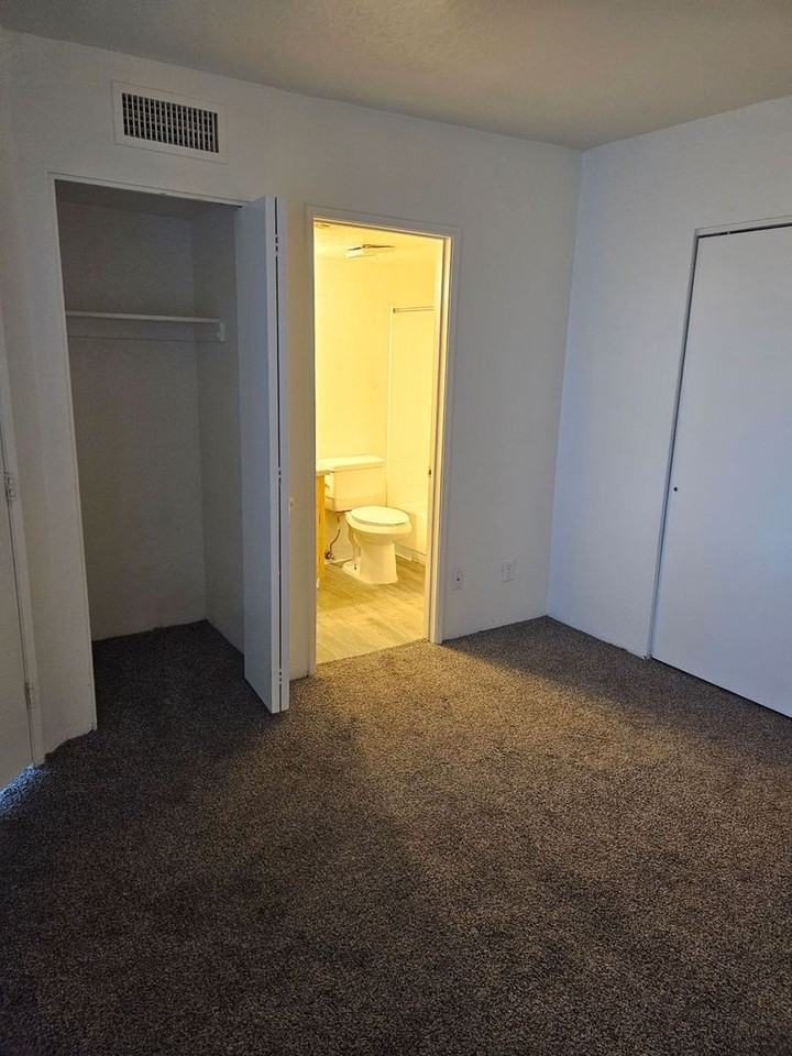 Metro Tucson * Newly Remodeled Units* - Photo 3 of 13