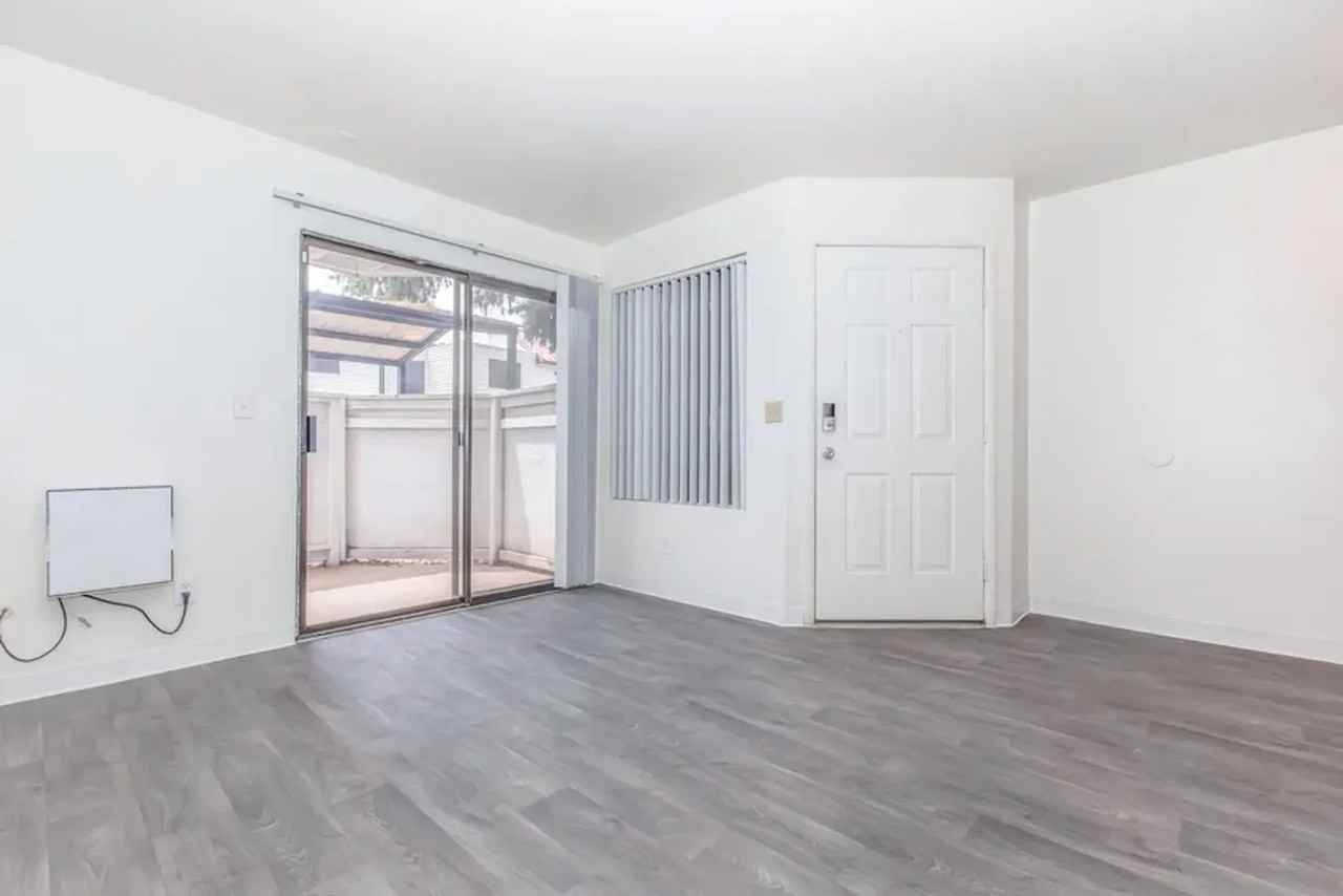 Metro Tucson * Newly Remodeled Units* - Photo 3 of 13