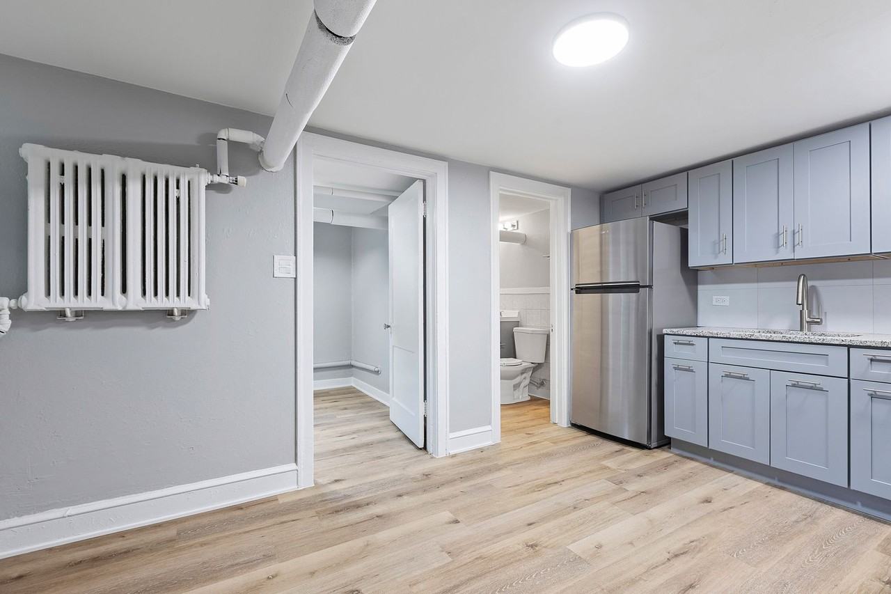 1425 North Ave - Photo 2 of 12