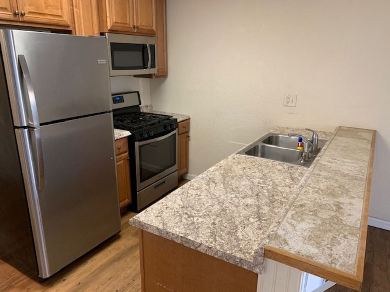 12225 Woodside Ave Ste B - Photo 7 of 10