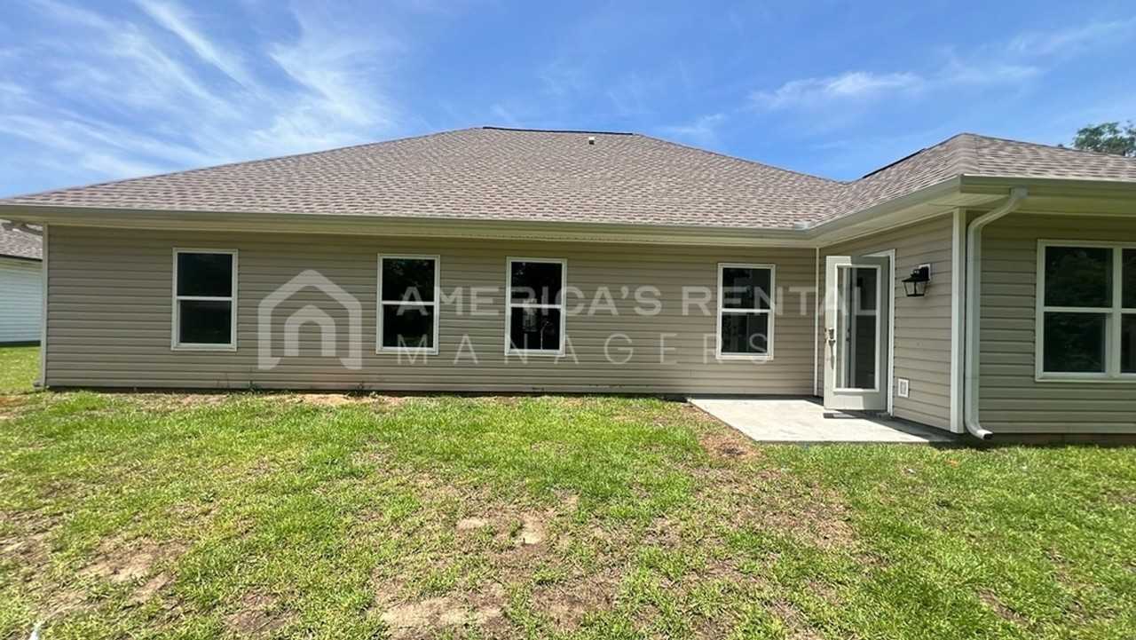 306 Kennesaw Ave - Photo 4 of 28