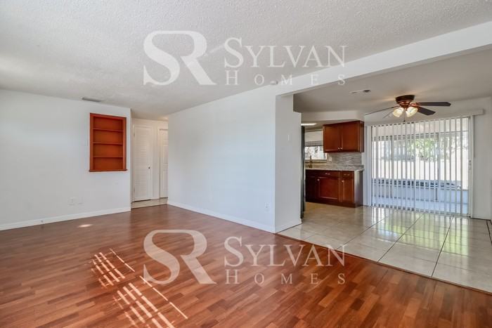 3246 Clydesdale Dr - Photo 3 of 12