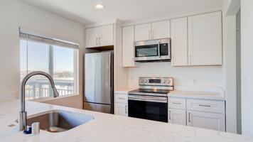 featured image of 124 Farragut Ave