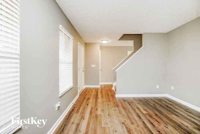 1388 Pepper Ln - Photo 2 of 15