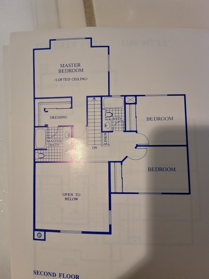 1250 Formosa Dr #1 - Photo 3 of 33