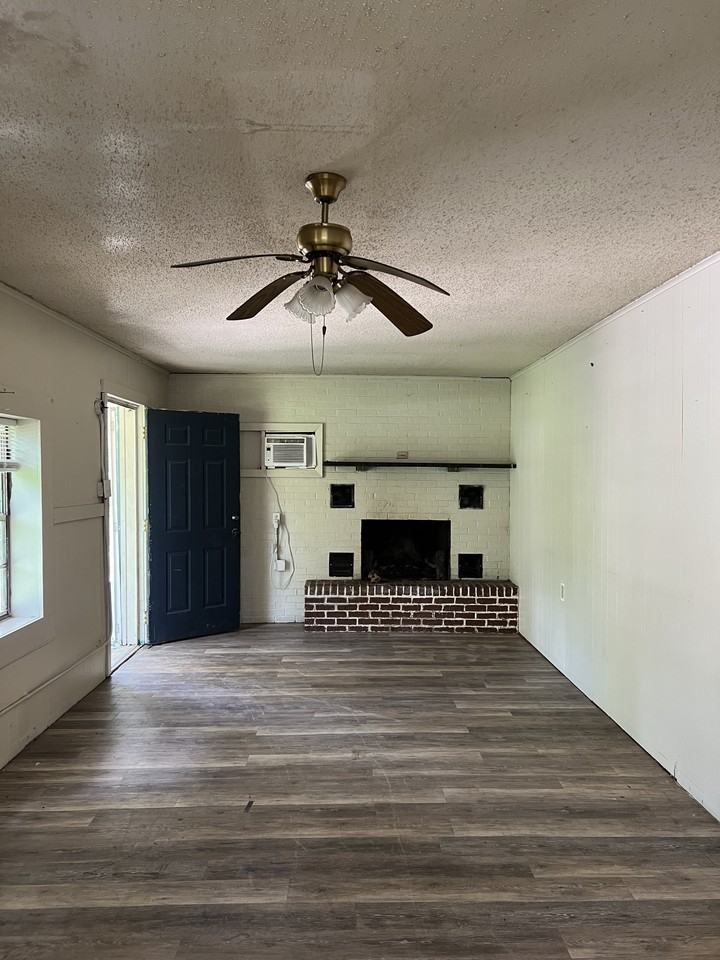 1943 Lake Vernon Rd #NA - Photo 3 of 8