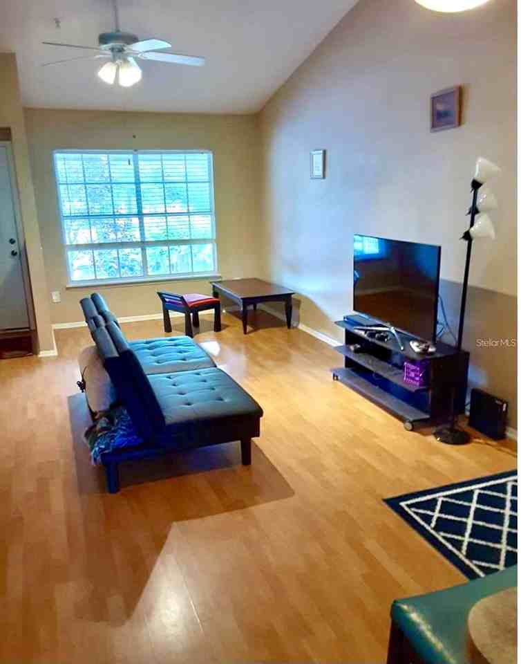124 Reserve Cir #208 - Photo 5 of 42