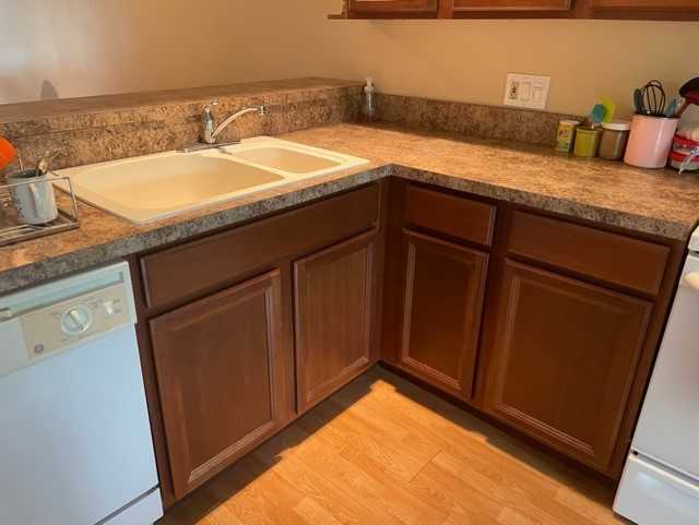 124 Reserve Cir #208 - Photo 7 of 42