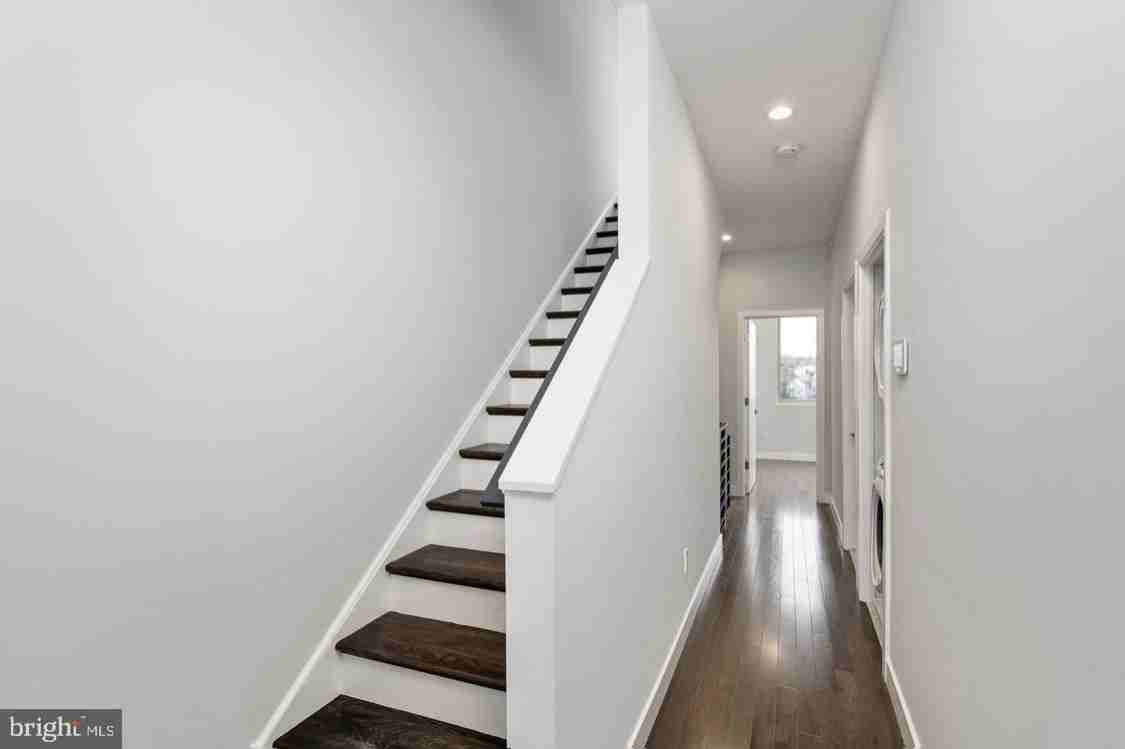 711 W Montgomery Ave #2 - Photo 6 of 21