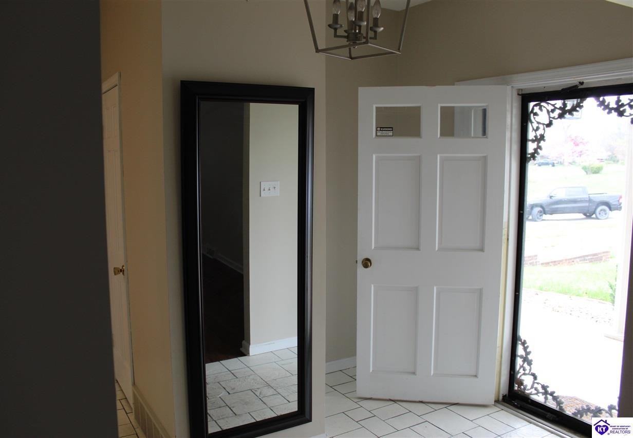 593 Charlemagne Blvd - Photo 3 of 21