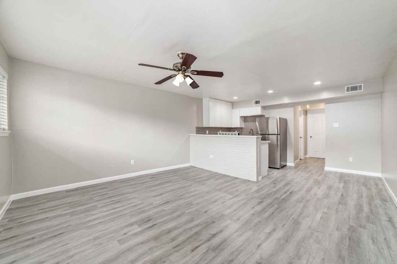 1424 Marshall - Photo 2 of 50