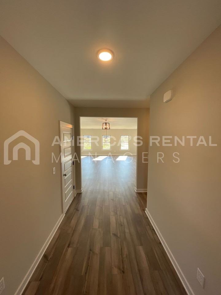 446 S Pine Dr - Photo 3 of 29