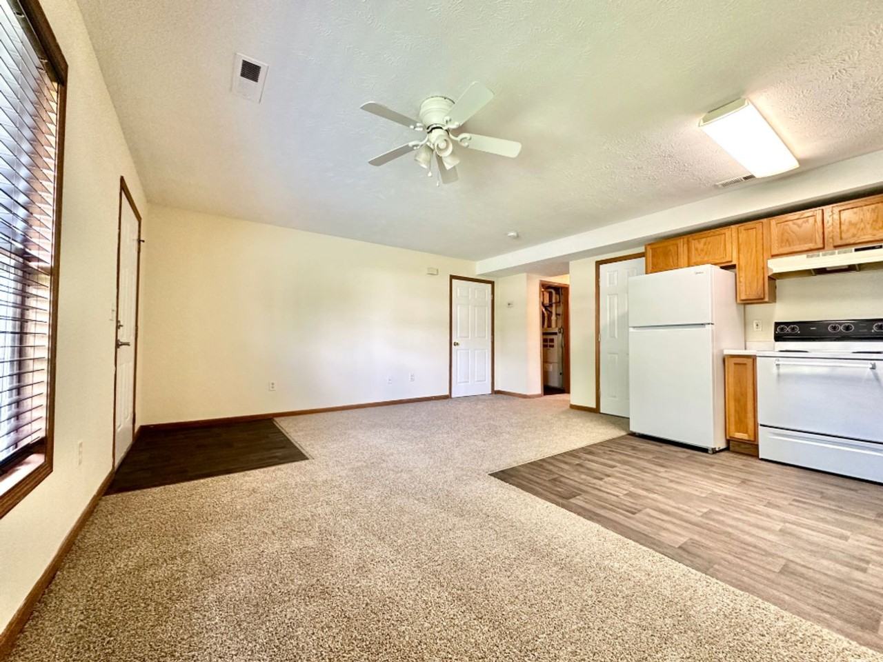 107 N. Maple - Photo 3 of 8