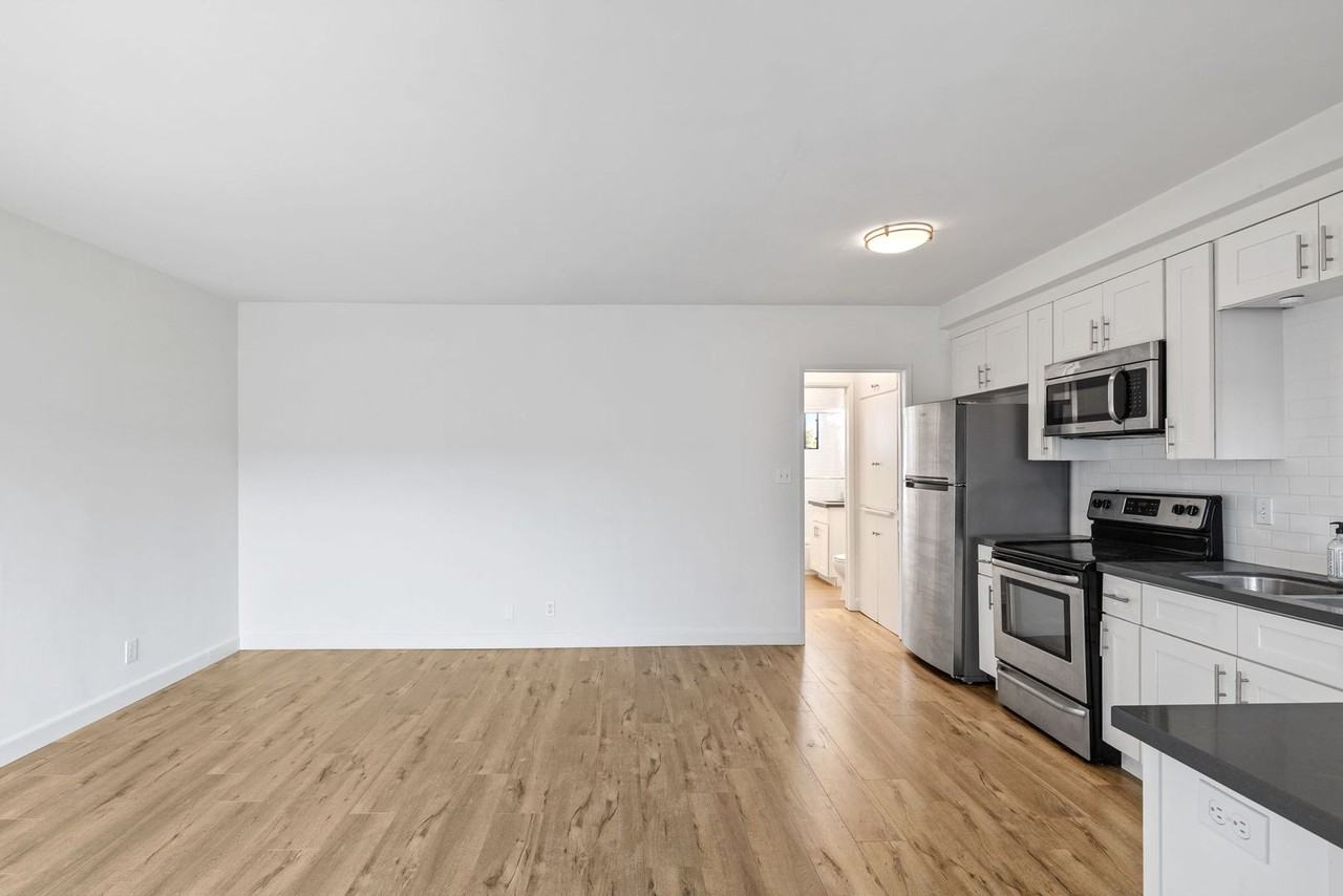 21111 Wood Ave LLC - Photo 3 of 20