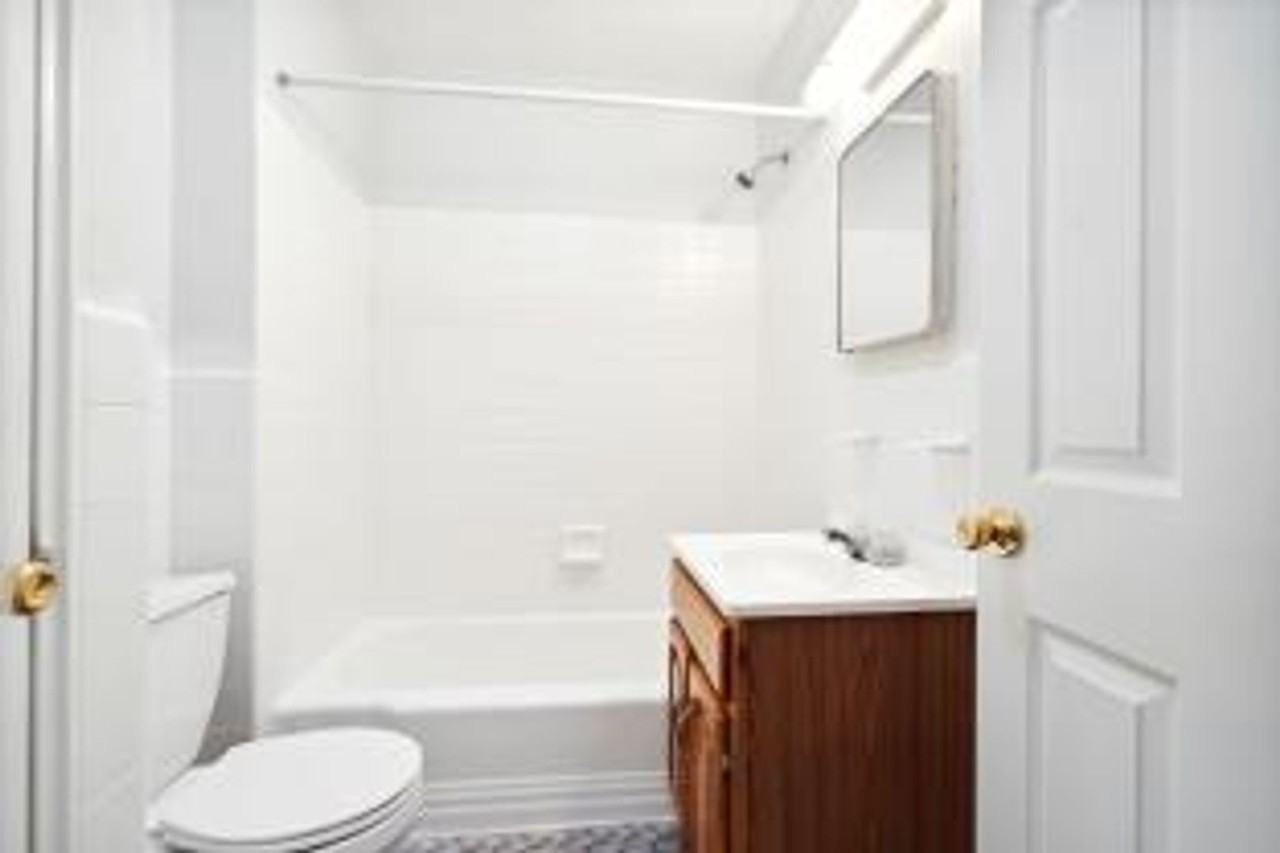 34 West Apartments - Photo 5 of 8