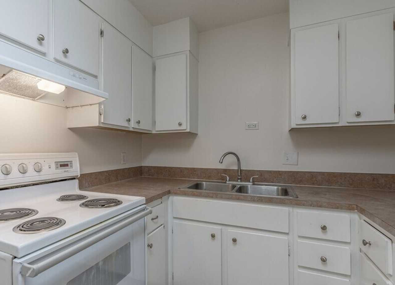 Live Close. Live Comfortable. Welcome to The Riviera Apartments in Corvallis, Oregon - Photo 5 of 50