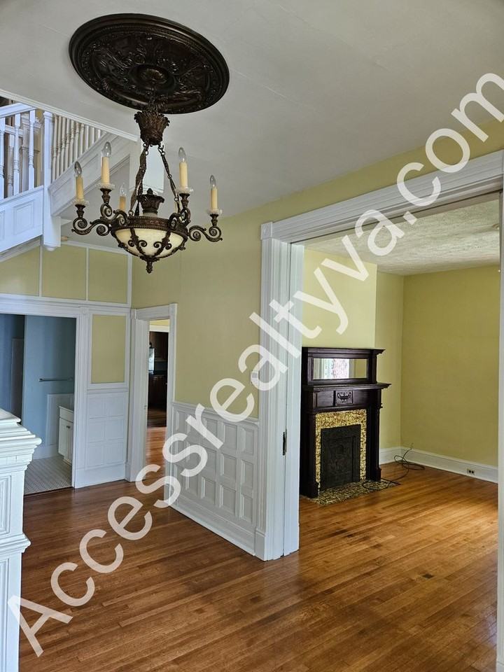 706 Brunswick Ave - Photo 2 of 23