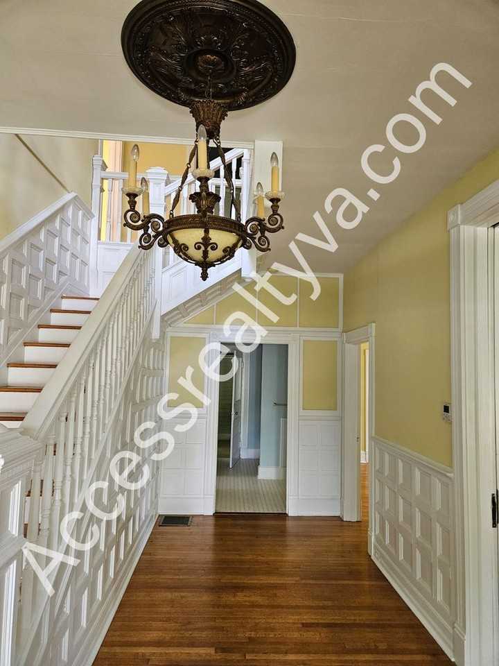 706 Brunswick Ave - Photo 3 of 23