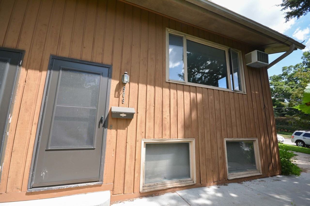 509 6th Ave Sw - Photo 2 of 14