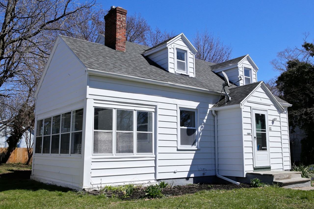 111 Estall Rd - Photo 3 of 50