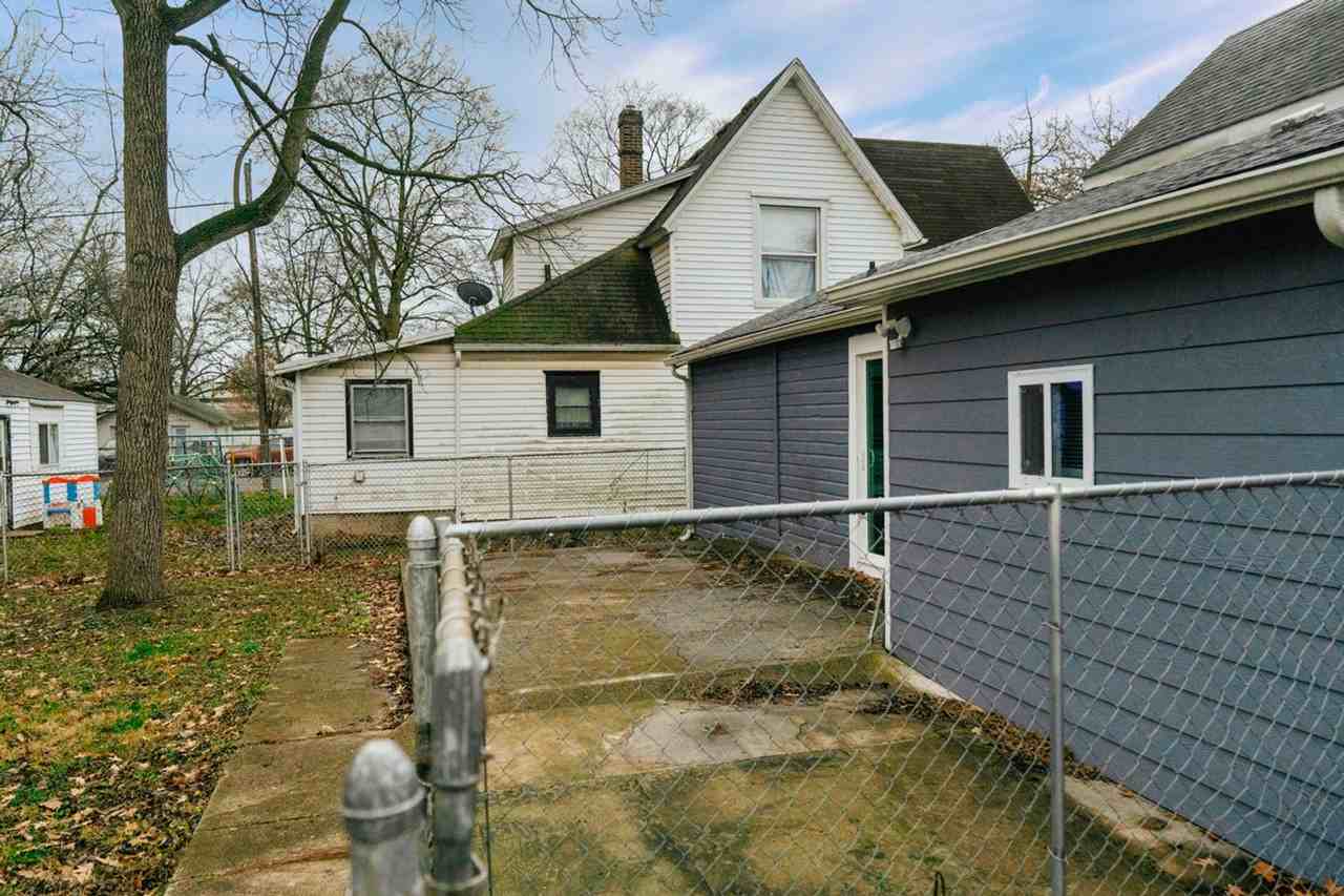 1409 N 15th St - Photo 3 of 14