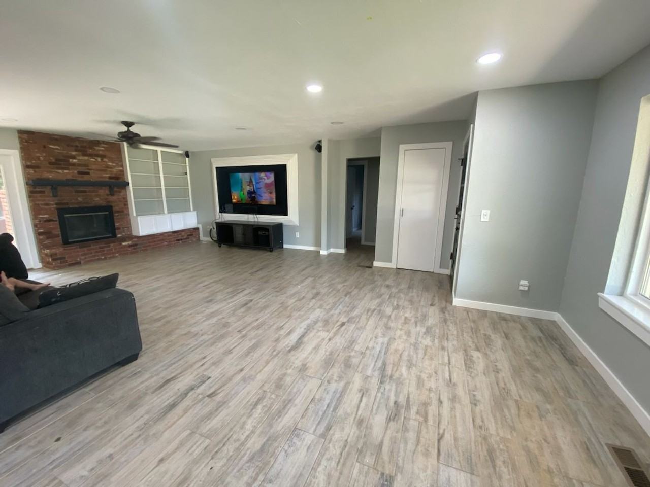 6708 Edgewater Dr - Photo 2 of 13