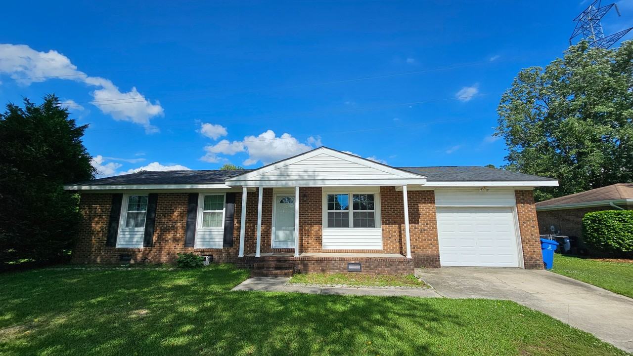109 Valley Ct