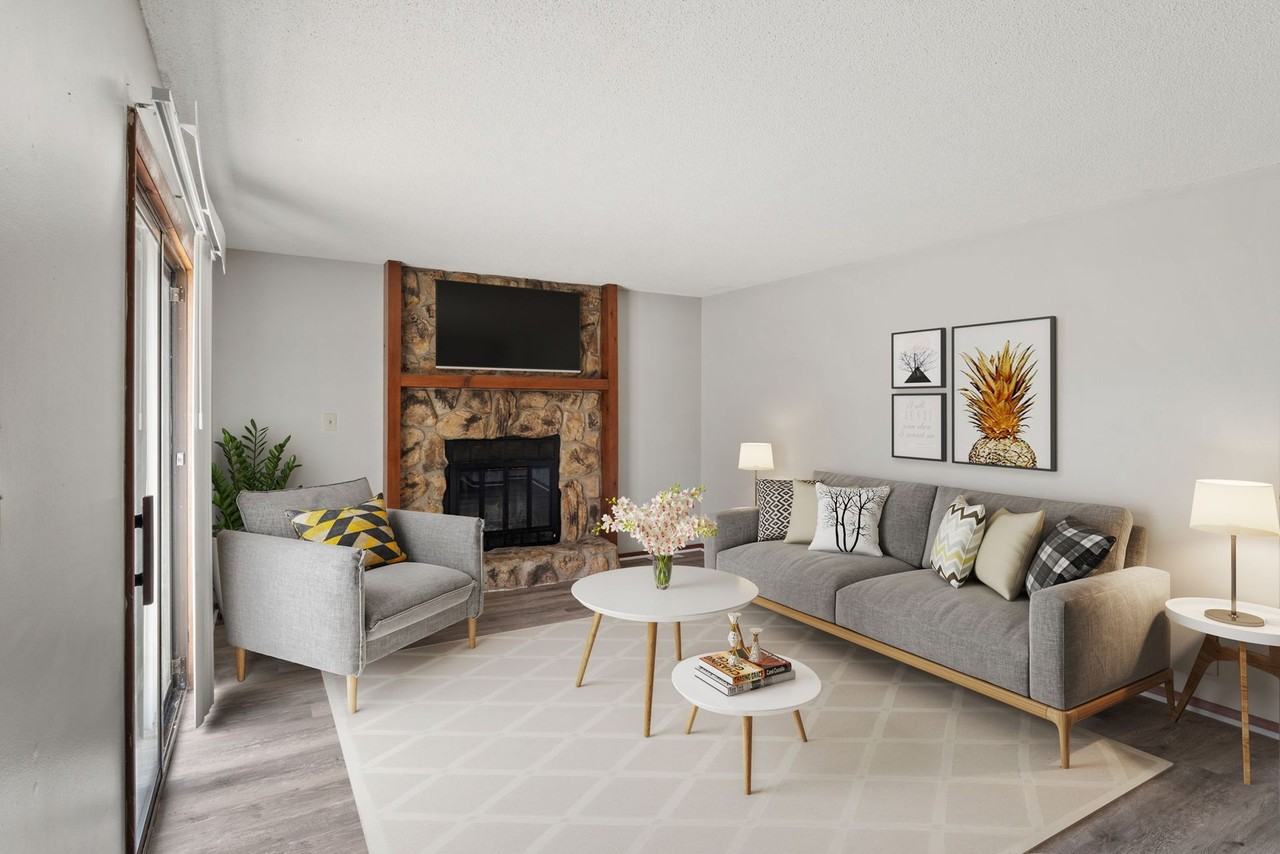 3905 North Franklin Street - Photo 2 of 16