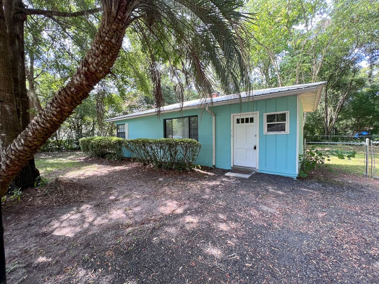 615 Nw 31st Pl - Photo 2 of 28