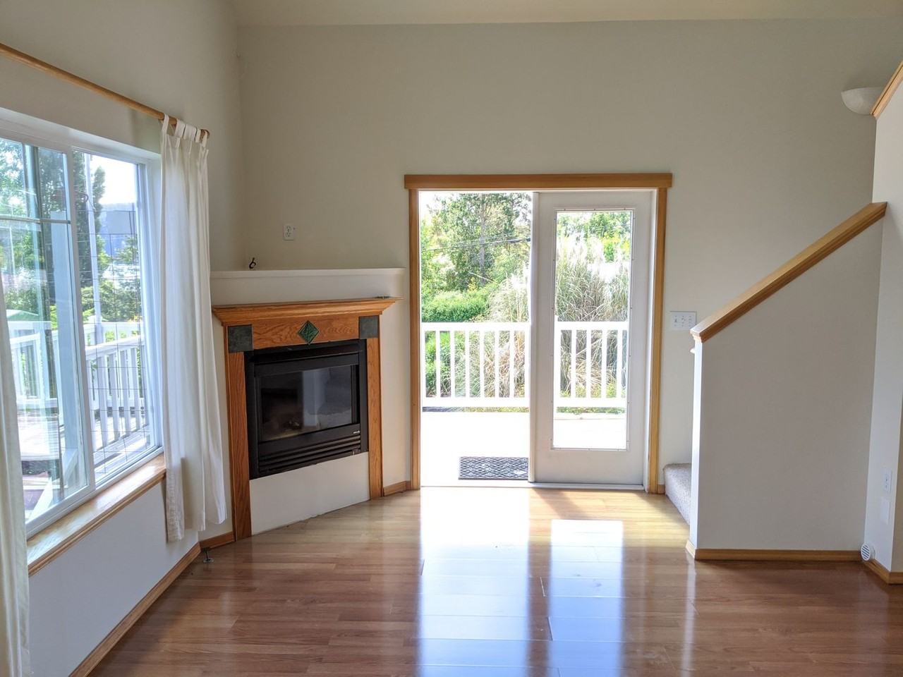 6039 Central Ave - Photo 5 of 17