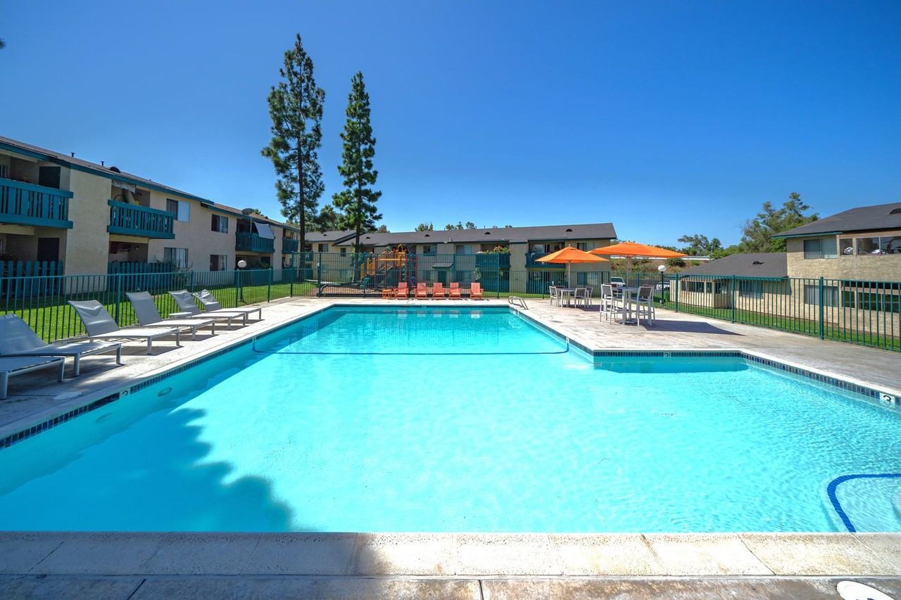 Coral Tree Apartments - Photo 4 of 9