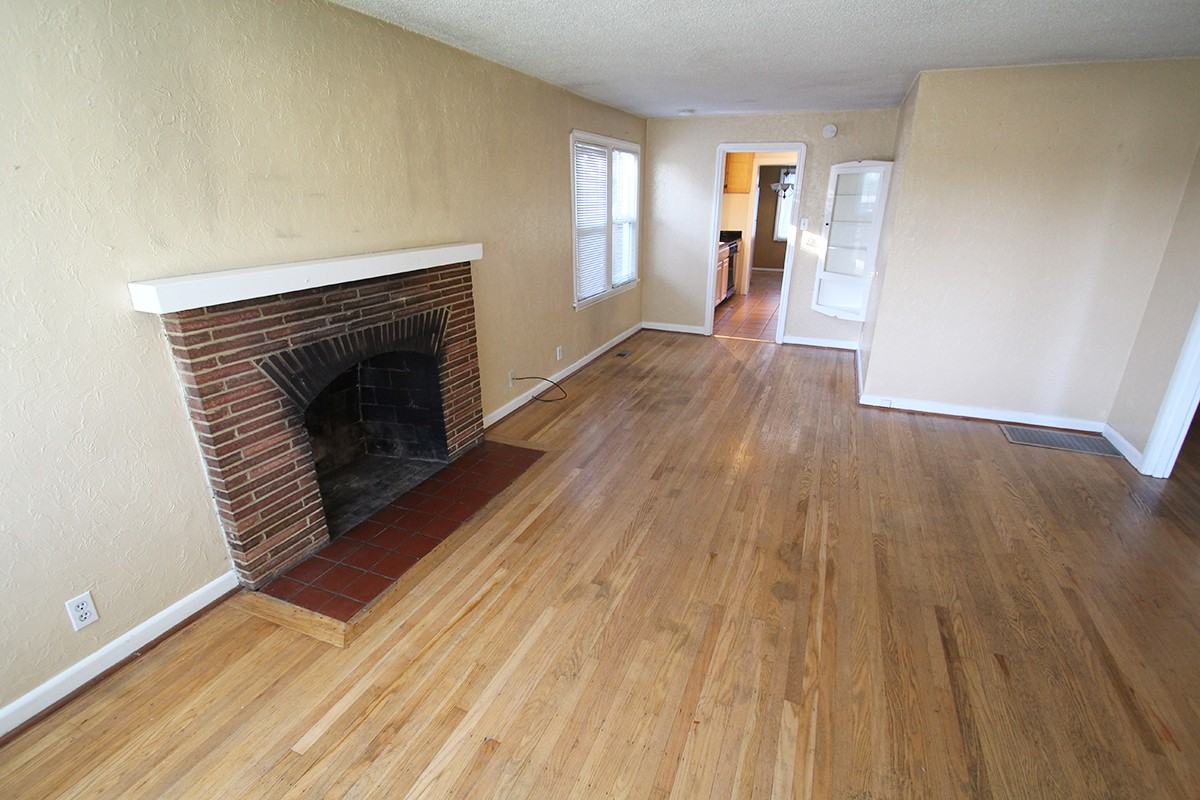6257 53rd Ave Ne - Photo 3 of 16