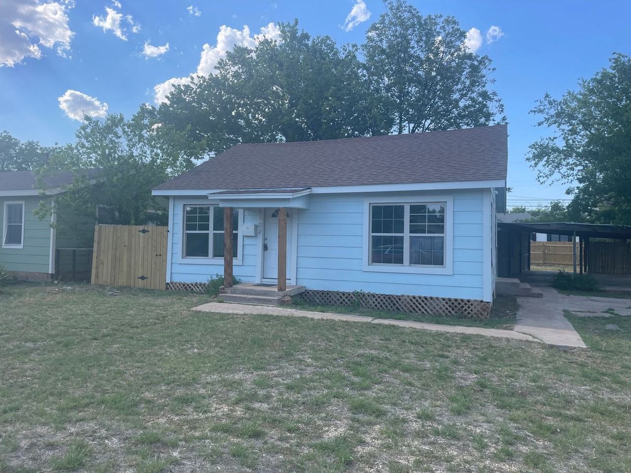 1502 N 15th St - Photo 2 of 19