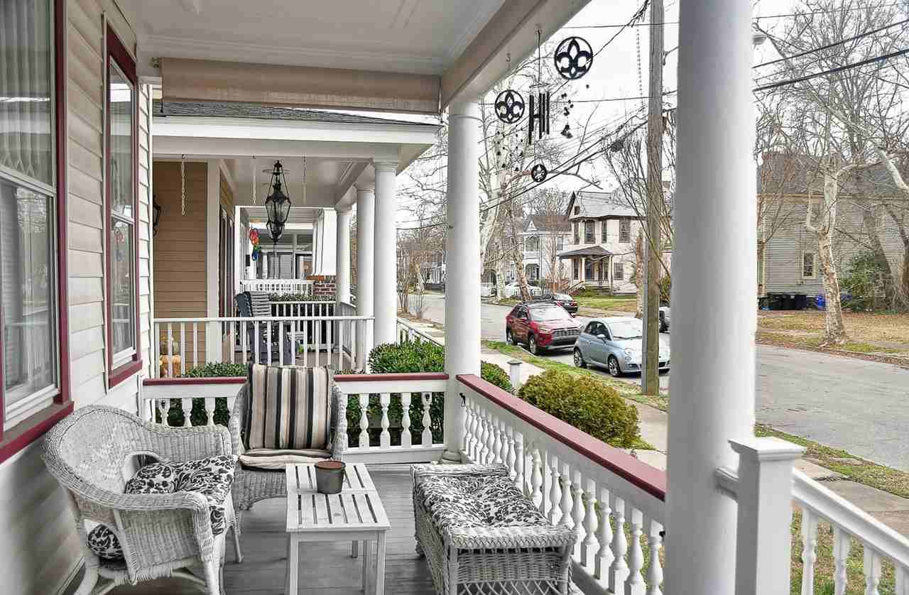55 Riverview Ave - Photo 4 of 44
