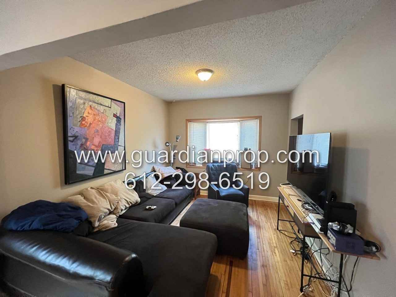 1260 Minnehaha Ave W - Photo 3 of 14