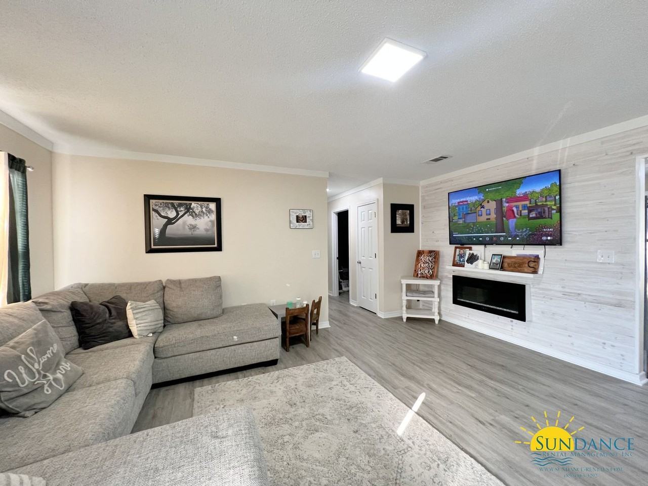 5233 Kervin Rd - Photo 2 of 14