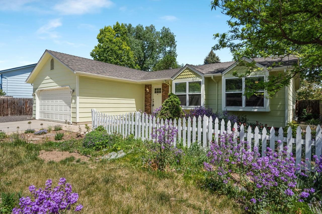 3830 Arctic Fox Dr - Photo 2 of 24