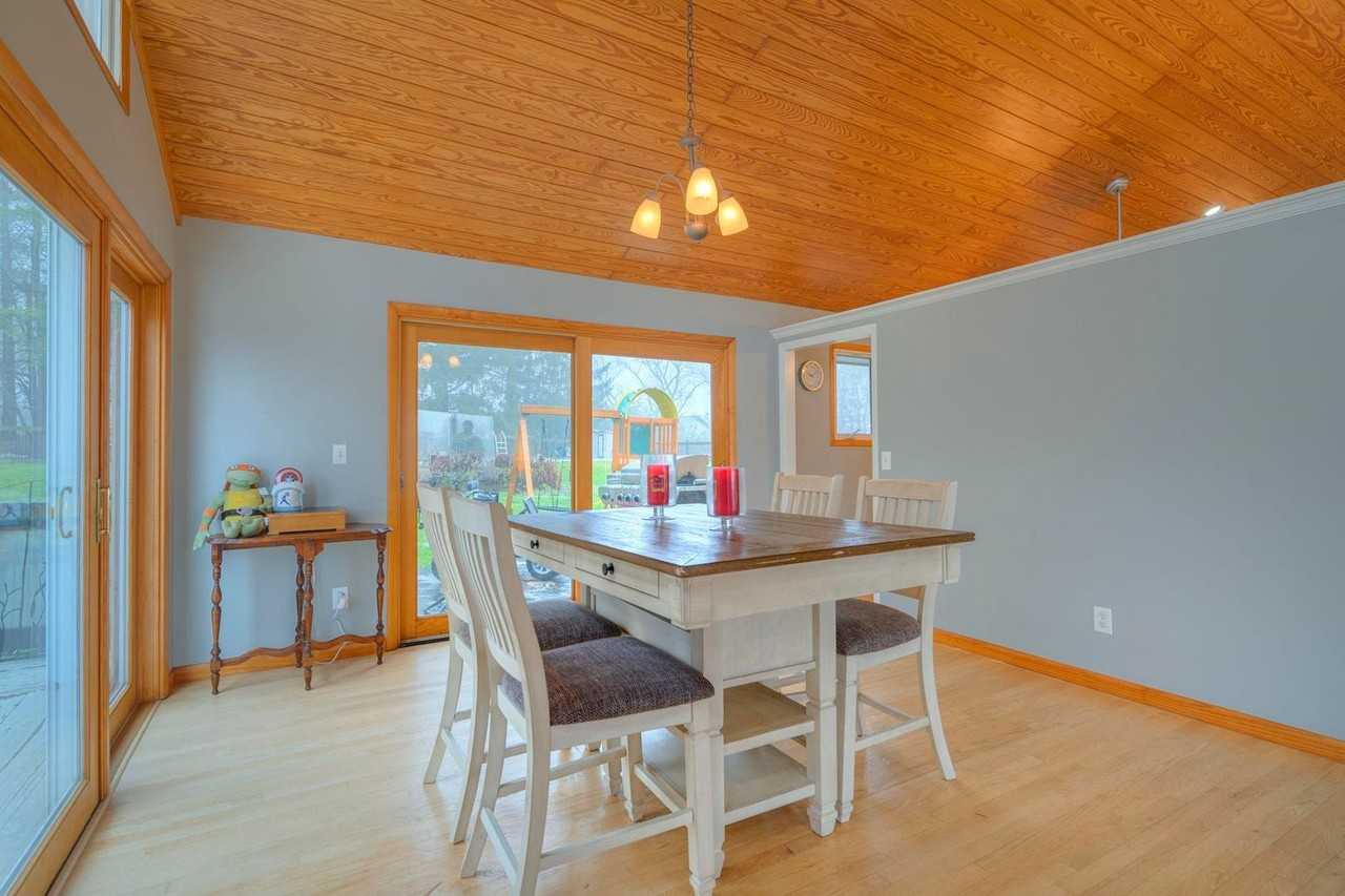 202 Fincastle Dr - Photo 5 of 28
