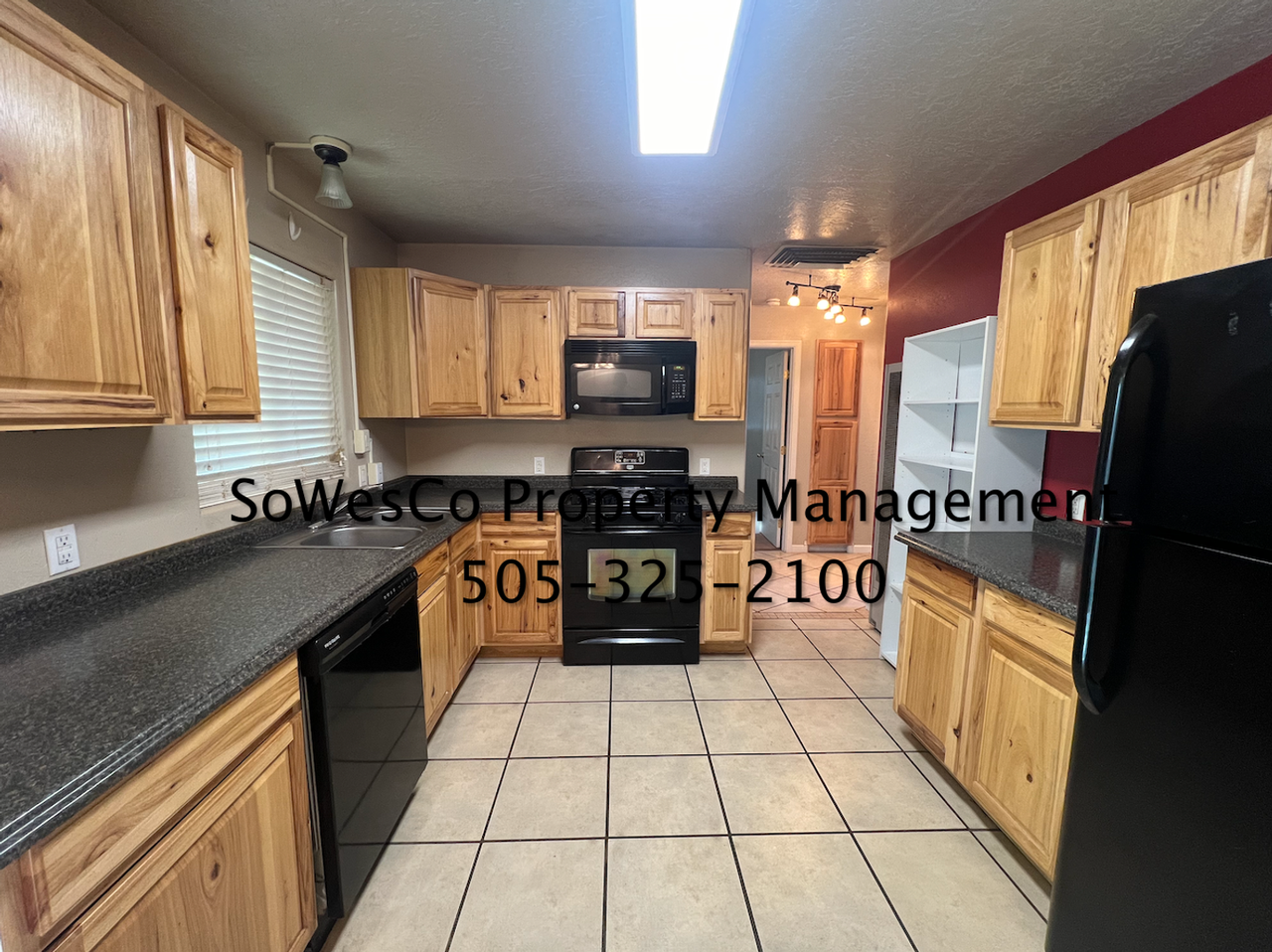 1806 N Cochiti Ave - Photo 3 of 12