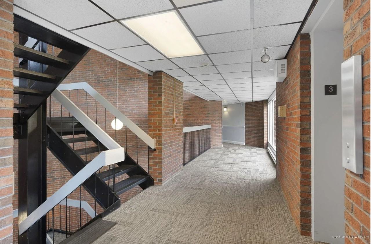 751 Main St - Photo 4 of 19