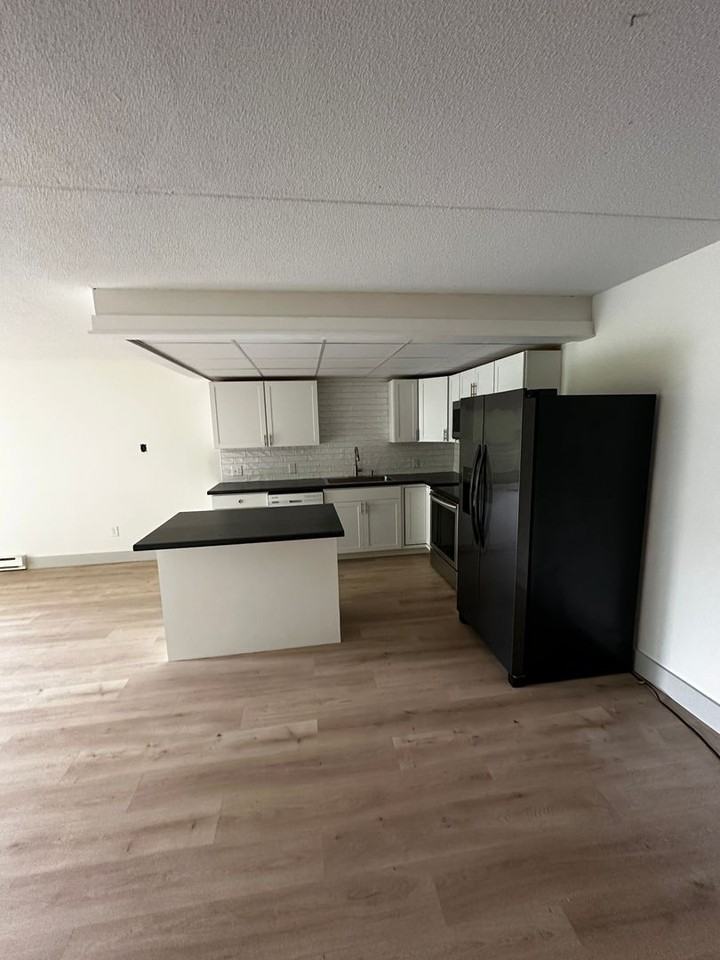 751 Main St - Photo 6 of 19