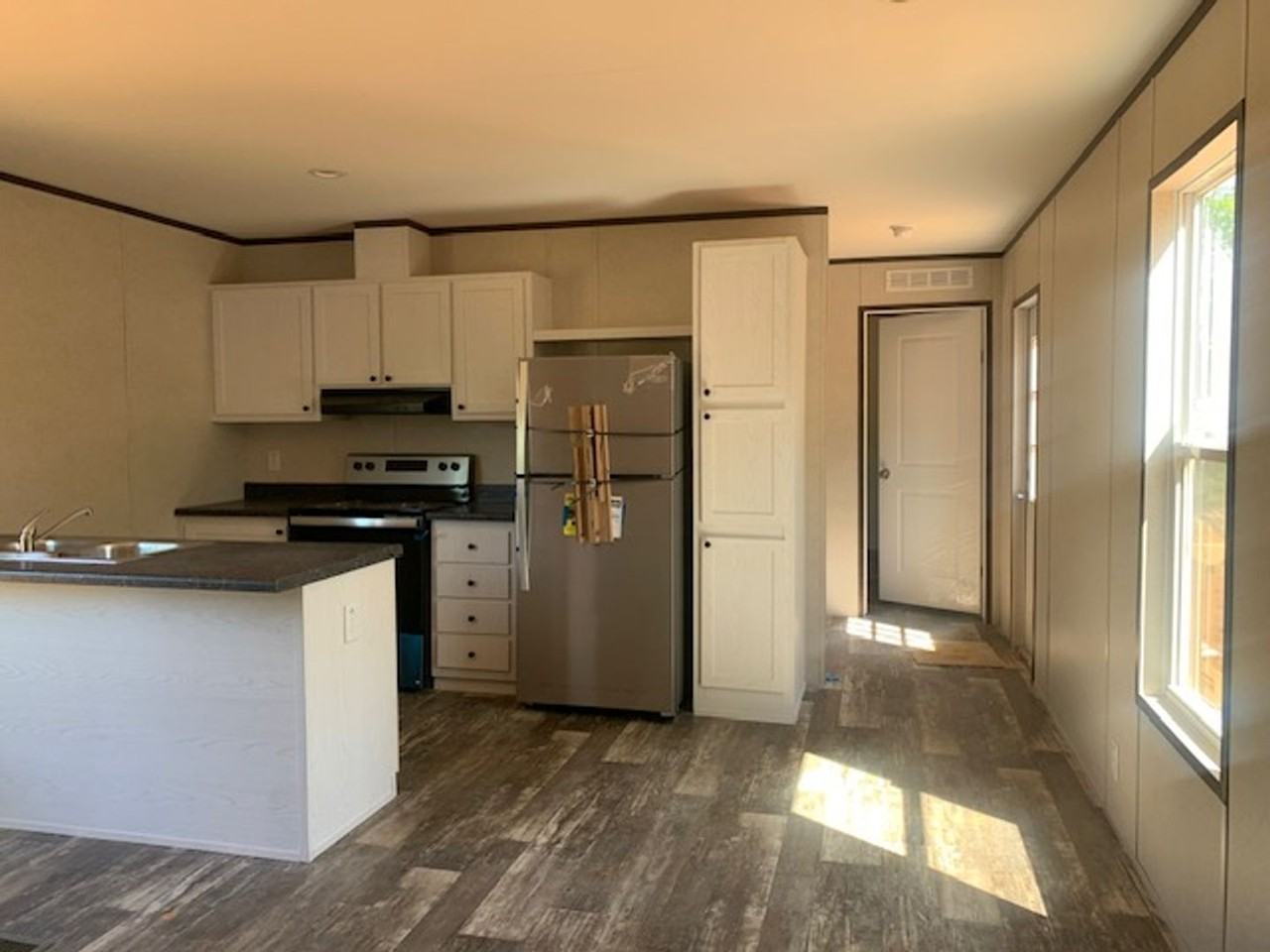 290 290 Eldorado Road - 290 Eldorado Road - Photo 2 of 12