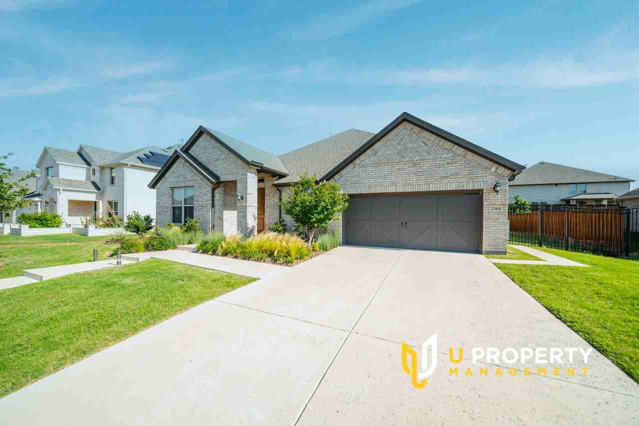 2568 Buckwheat Rd - Photo 2 of 34