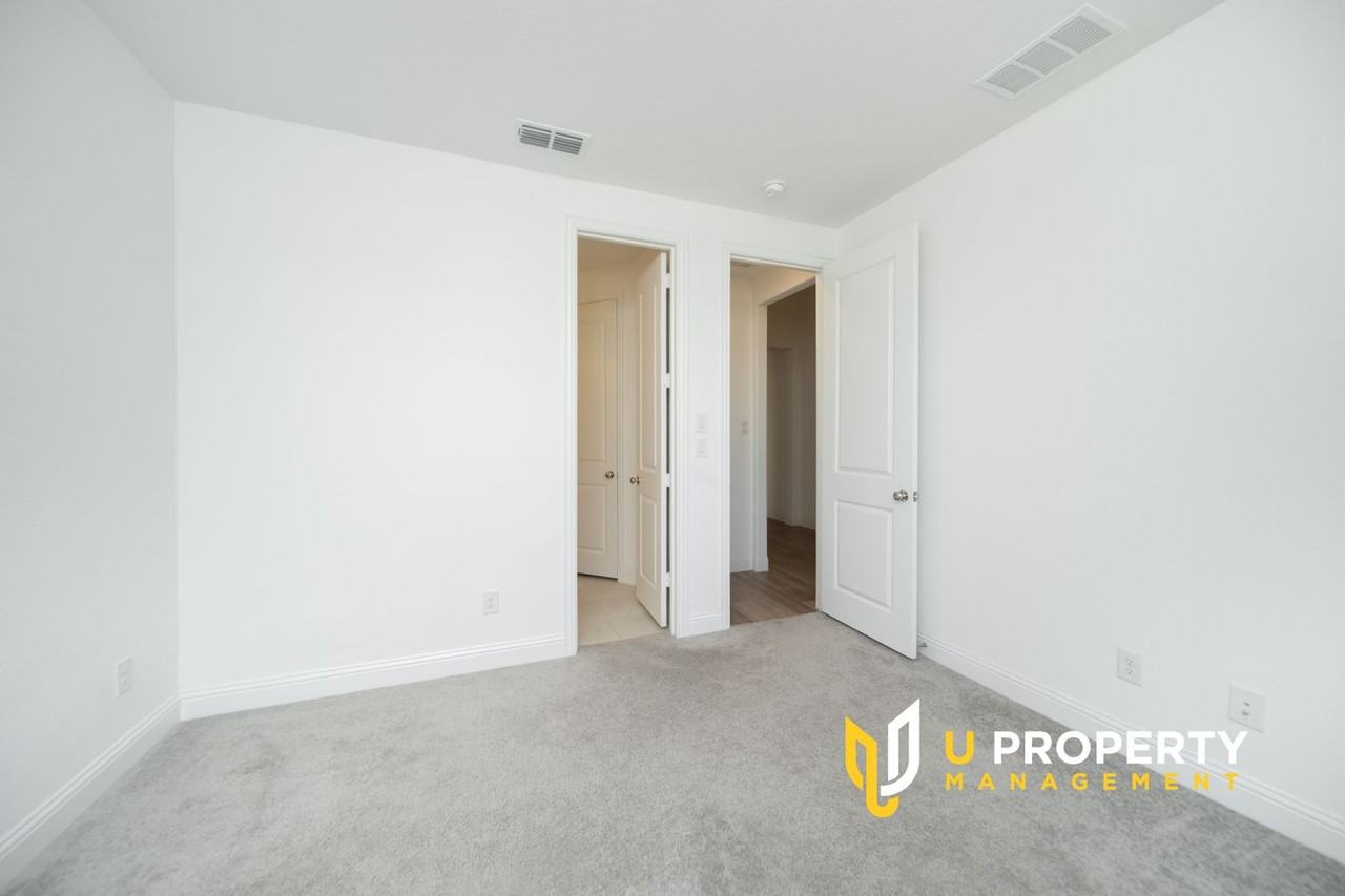 2568 Buckwheat Rd - Photo 4 of 34