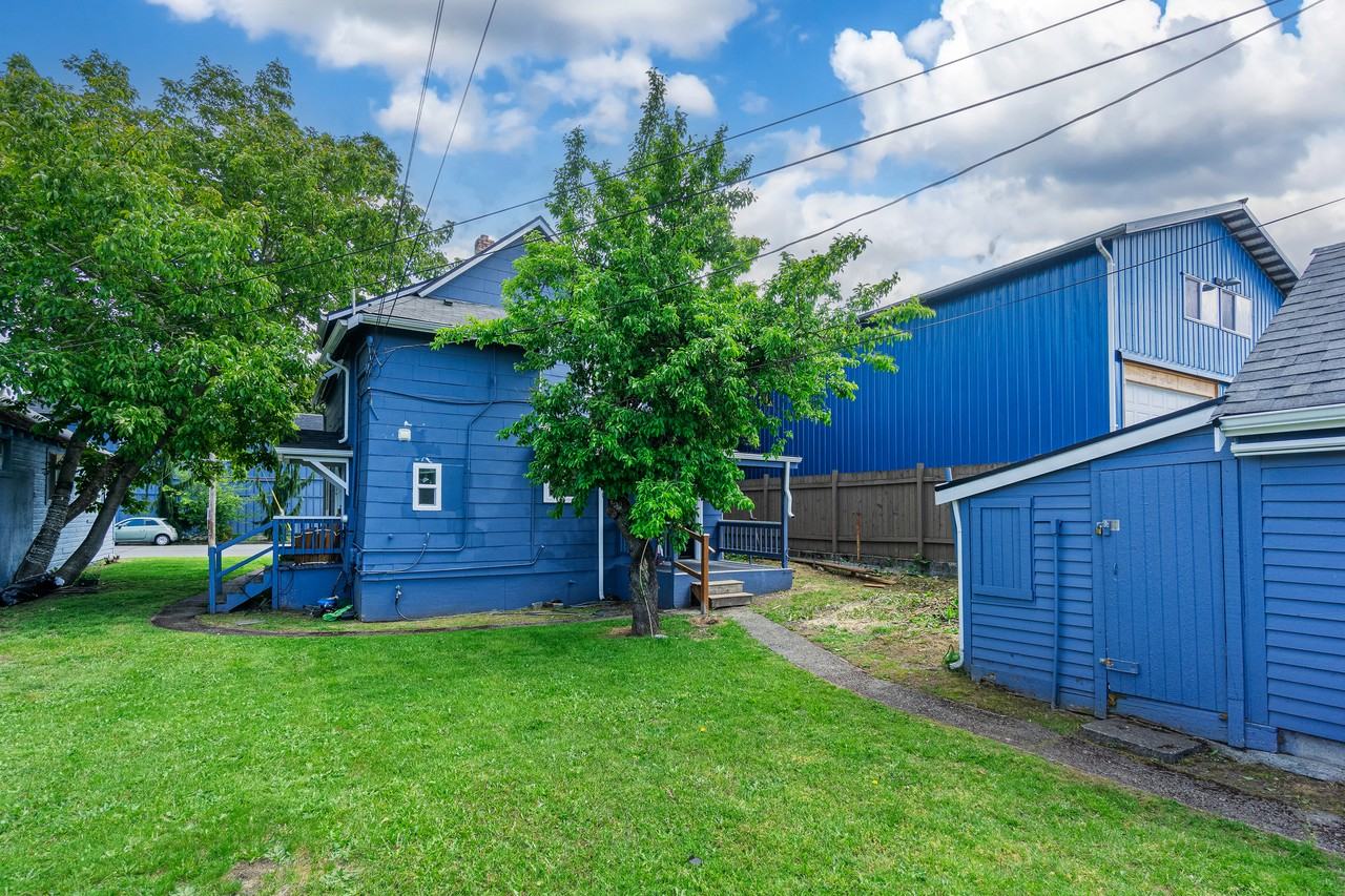2304 S Wilkeson St #A - Photo 4 of 20