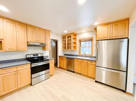featured image of 1172 Highview Dr #1